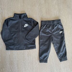 Nike Gray Track suit, size 12 months
